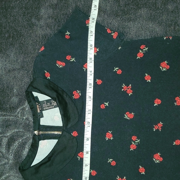 Forever 21 Girls, black with red roses dress - Picture 4 of 6